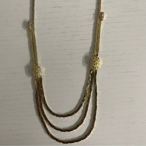 Vintage Beautifully Made Gold Tone Necklace with Link Design